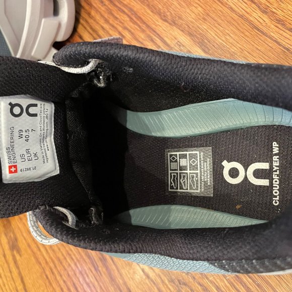 On Cloudflyer Waterproof Shoes - Picture 8 of 9